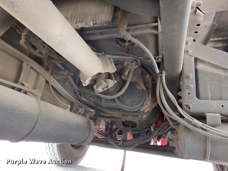 image for item IN9771 1994 WhiteGMC Aero WIA  semi truck