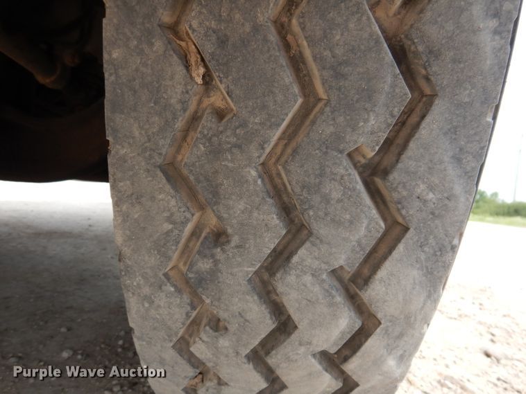 image for item IN9771 1994 WhiteGMC Aero WIA  semi truck