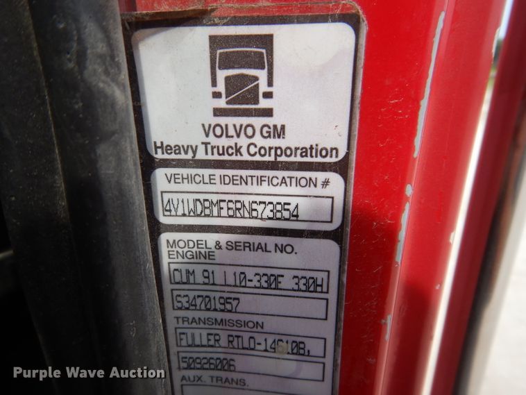 image for item IN9771 1994 WhiteGMC Aero WIA  semi truck