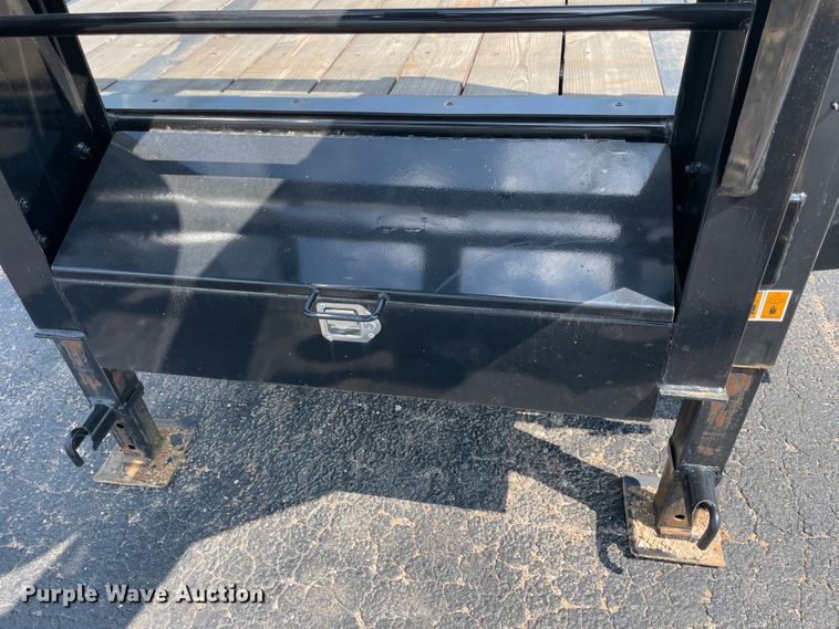 image for item IR9522 2017 Big Tex 22GN-35BK-5MR  equipment trailer