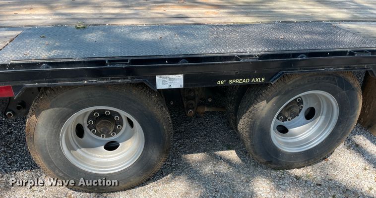 image for item IR9522 2017 Big Tex 22GN-35BK-5MR  equipment trailer