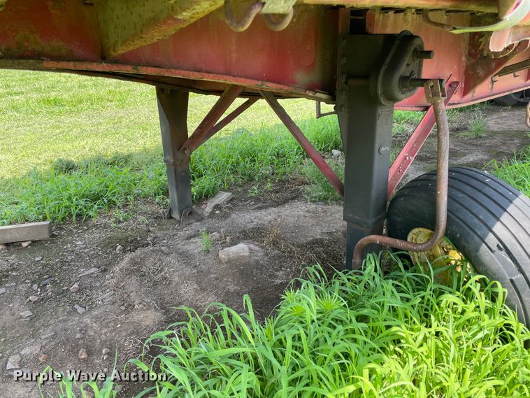 image for item IR9526 1996 Utility Trailer TS2CHE  side curtain trailer