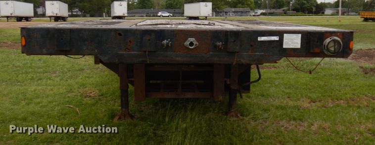 image for item IT9472 1996 Fontaine  drop deck trailer