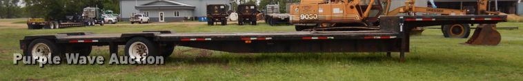 image for item IT9472 1996 Fontaine  drop deck trailer