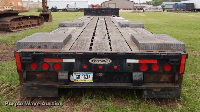 image for item IT9472 1996 Fontaine  drop deck trailer