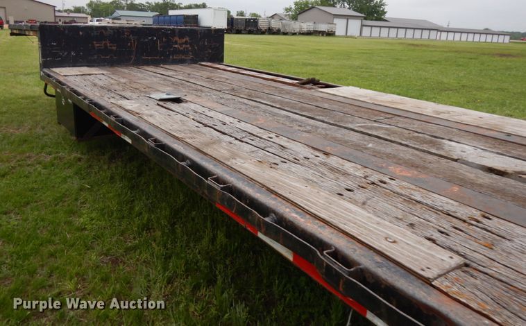 image for item IT9472 1996 Fontaine  drop deck trailer