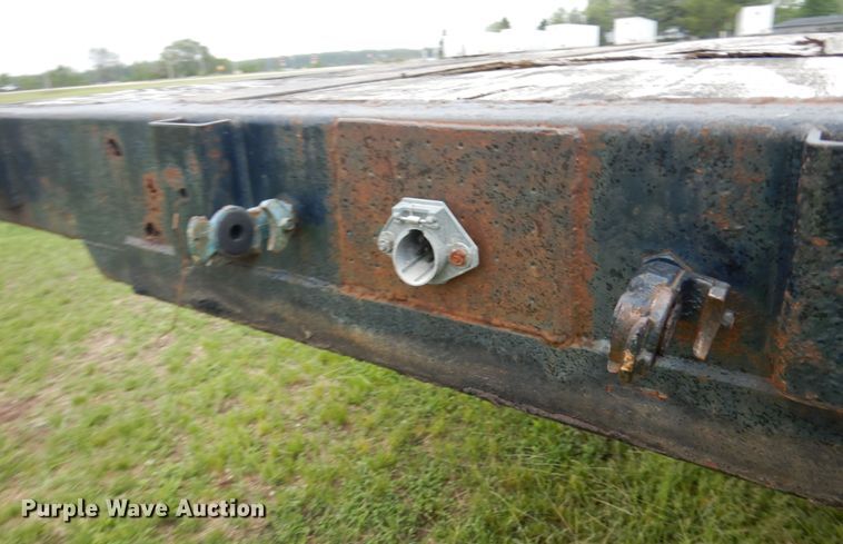 image for item IT9472 1996 Fontaine  drop deck trailer