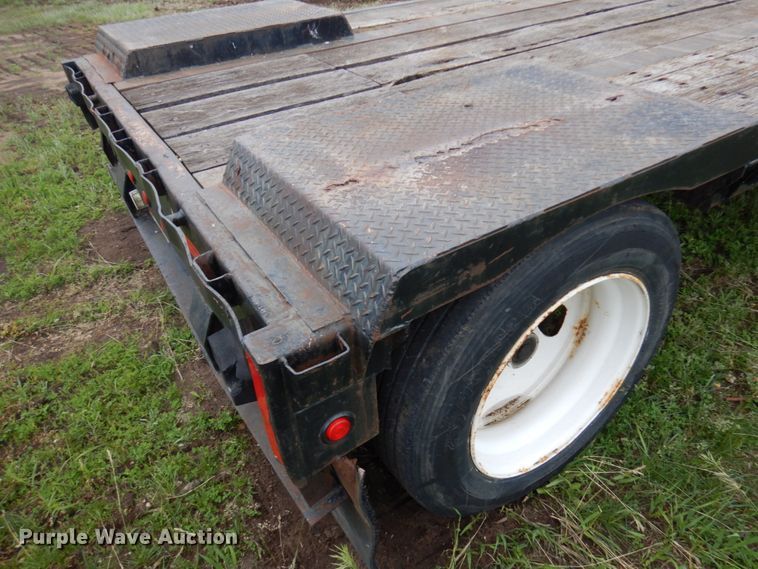 image for item IT9472 1996 Fontaine  drop deck trailer