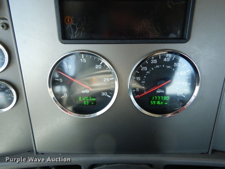 image for item IY9536 2013 Kenworth T270  flatbed truck