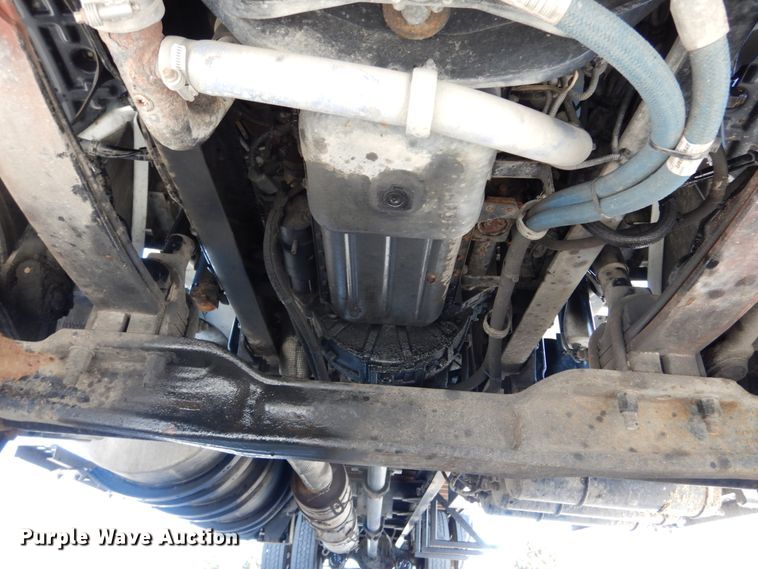 image for item IY9536 2013 Kenworth T270  flatbed truck