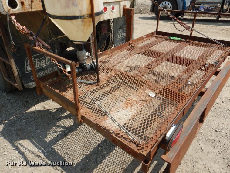 image for item JY9759 1984 Ford 9000  flatbed truck