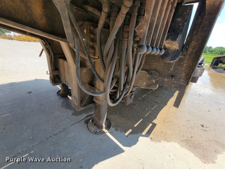 image for item KD9379 1999 Ledwell  drop deck trailer