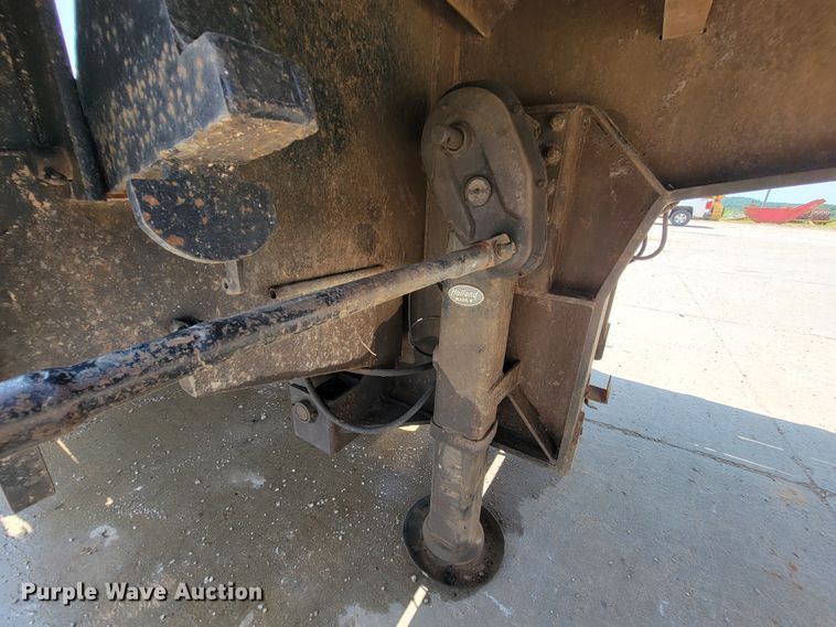 image for item KD9379 1999 Ledwell  drop deck trailer