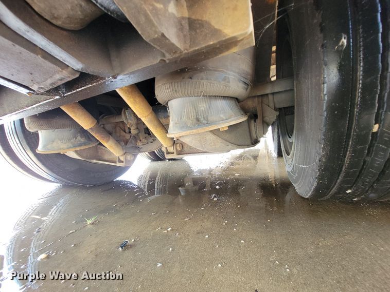 image for item KD9379 1999 Ledwell  drop deck trailer