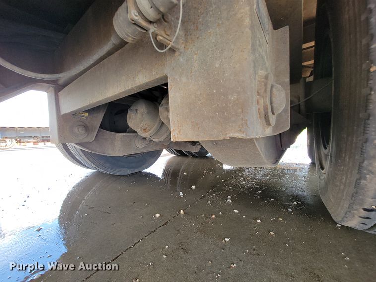 image for item KD9379 1999 Ledwell  drop deck trailer