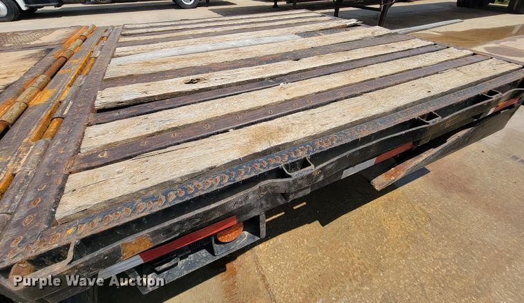 image for item KD9379 1999 Ledwell  drop deck trailer