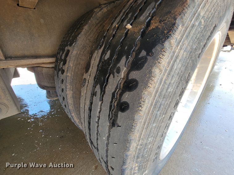 image for item KD9379 1999 Ledwell  drop deck trailer