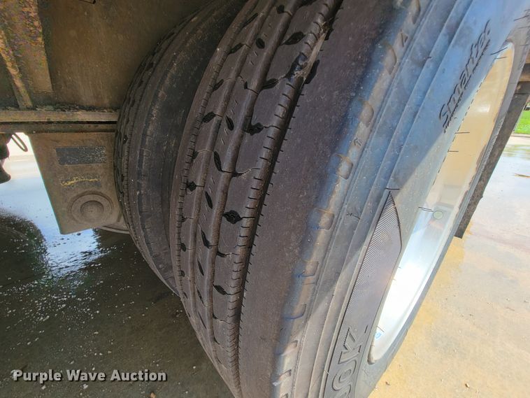 image for item KD9379 1999 Ledwell  drop deck trailer