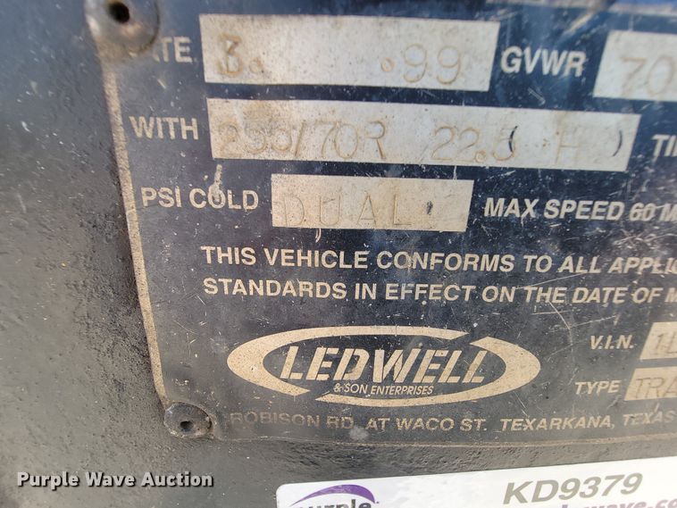 image for item KD9379 1999 Ledwell  drop deck trailer