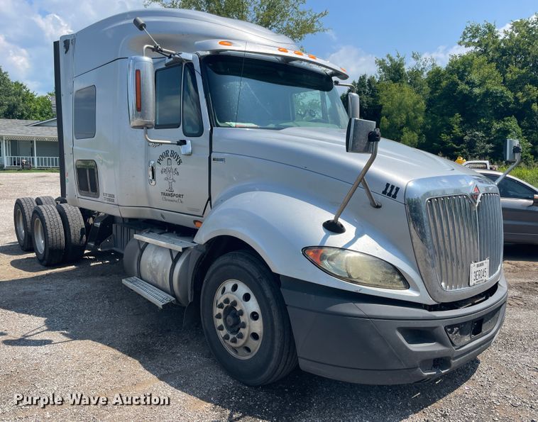 image for item KK9658 2013 International ProStar  semi truck