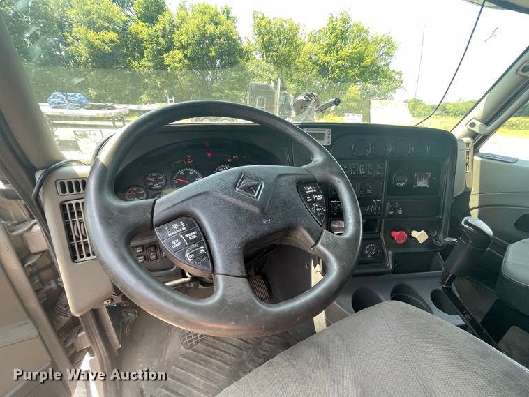 image for item KK9658 2013 International ProStar  semi truck