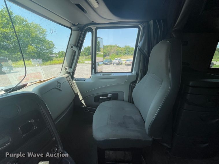 image for item KK9658 2013 International ProStar  semi truck