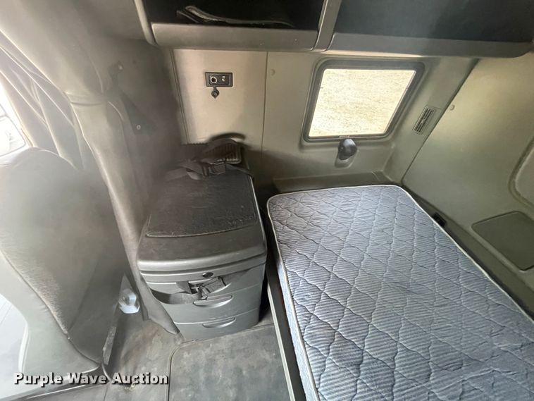 image for item KK9658 2013 International ProStar  semi truck