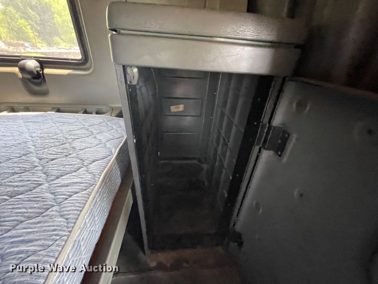 image for item KK9658 2013 International ProStar  semi truck