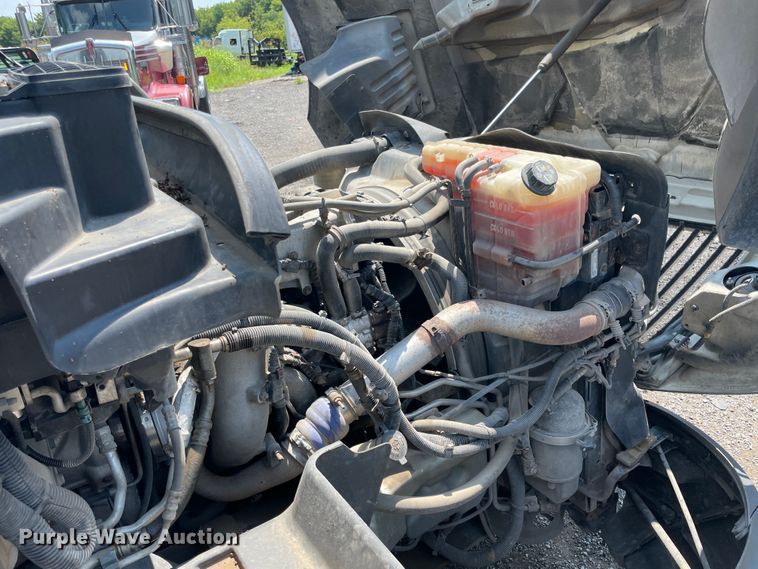 image for item KK9658 2013 International ProStar  semi truck