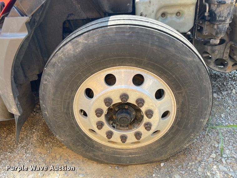 image for item KK9658 2013 International ProStar  semi truck