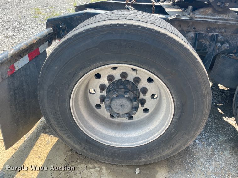 image for item KK9658 2013 International ProStar  semi truck