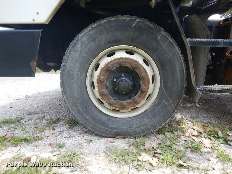 image for item KU9419 2007 Kalmar 50  yard truck