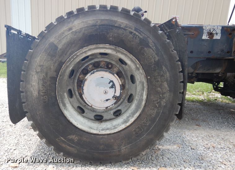 image for item KU9419 2007 Kalmar 50  yard truck