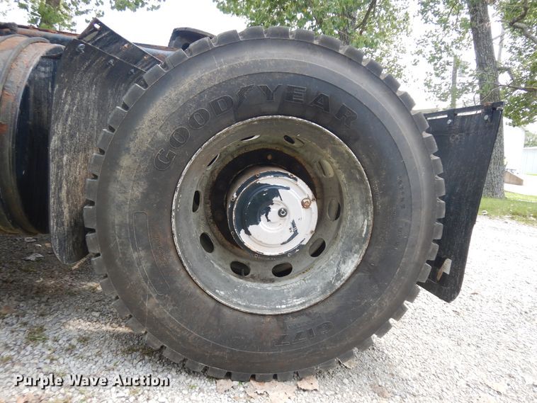 image for item KU9419 2007 Kalmar 50  yard truck