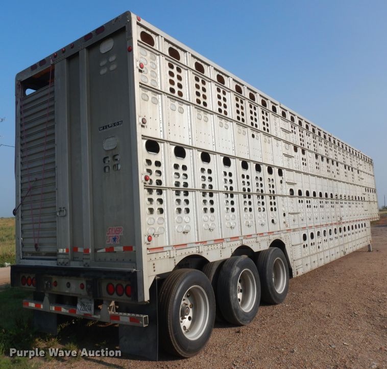 image for item KU9438 2005 Wilson PSDCL-402H  livestock trailer