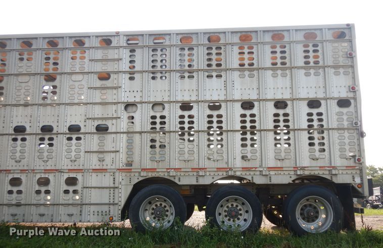 image for item KU9438 2005 Wilson PSDCL-402H  livestock trailer