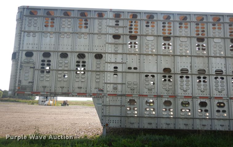 image for item KU9438 2005 Wilson PSDCL-402H  livestock trailer