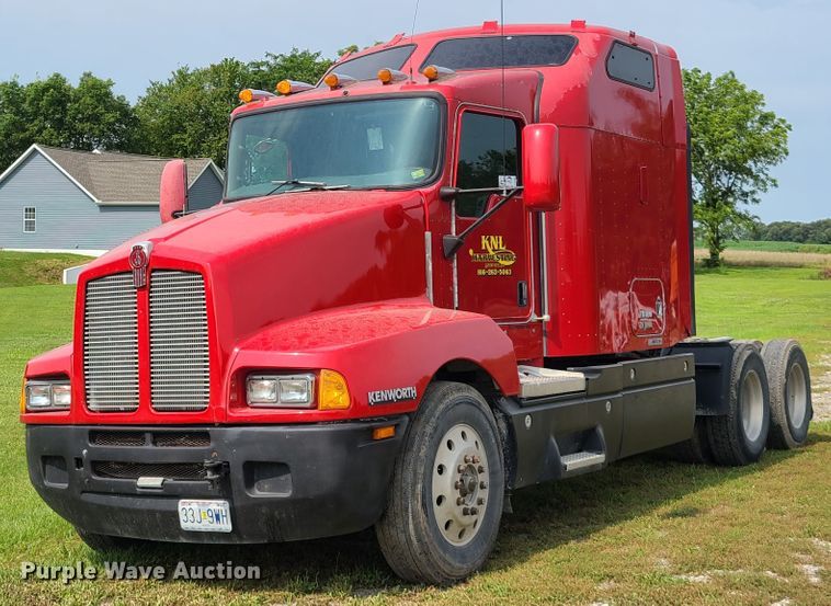 image for item L1296 2007 Kenworth T600  semi truck