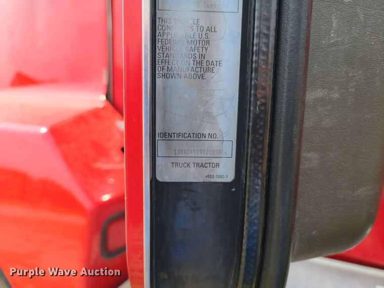 image for item L1296 2007 Kenworth T600  semi truck