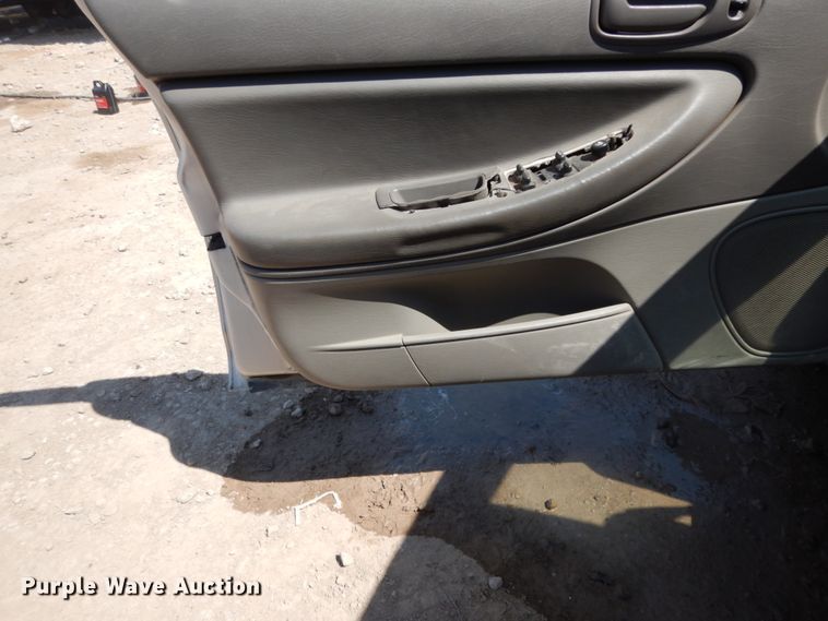 image for item DC2039 2004 Chrysler Sebring LX