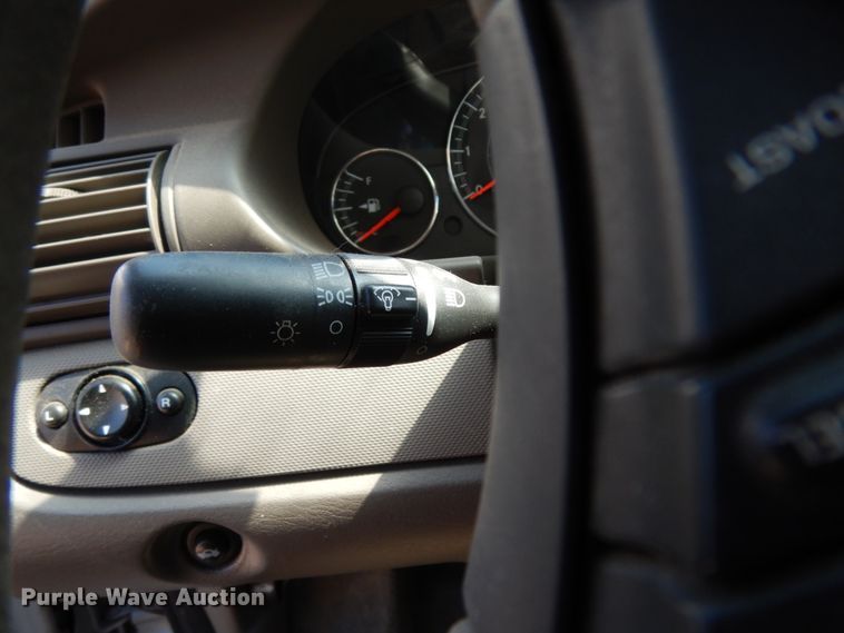 image for item DC2039 2004 Chrysler Sebring LX