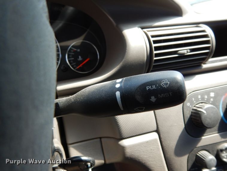 image for item DC2039 2004 Chrysler Sebring LX