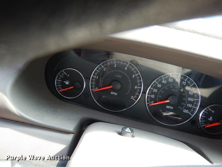 image for item DC2039 2004 Chrysler Sebring LX