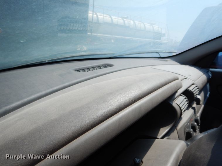 image for item DC2039 2004 Chrysler Sebring LX