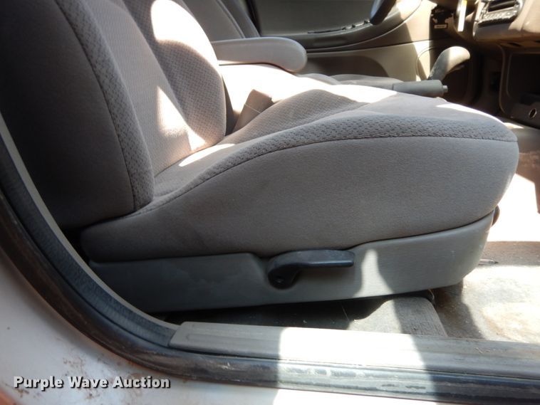 image for item DC2039 2004 Chrysler Sebring LX