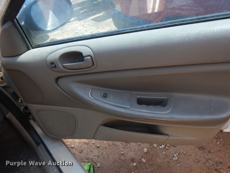 image for item DC2039 2004 Chrysler Sebring LX