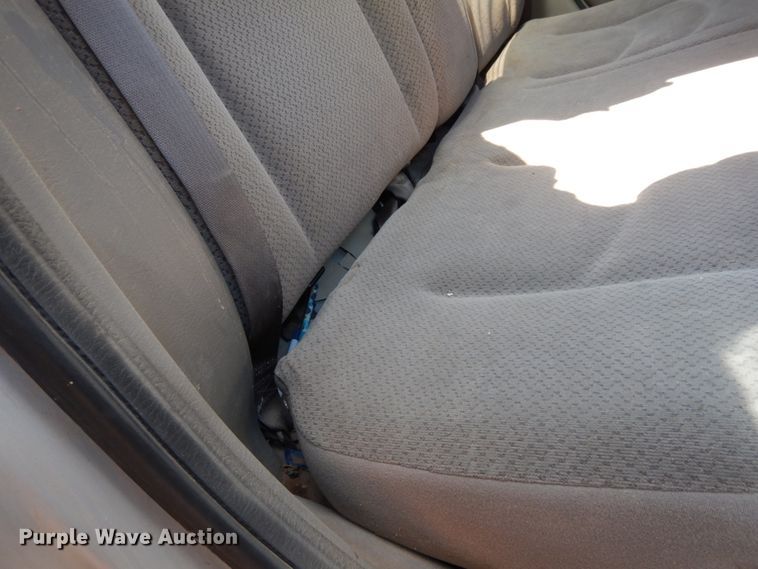 image for item DC2039 2004 Chrysler Sebring LX