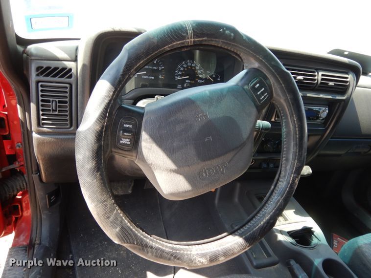 image for item DC2040 1999 Jeep Cherokee Sport  passenger vehicle