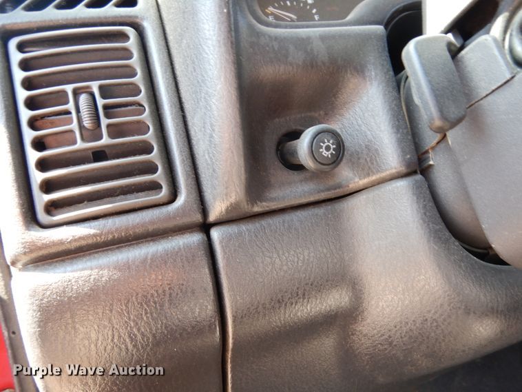 image for item DC2040 1999 Jeep Cherokee Sport  passenger vehicle