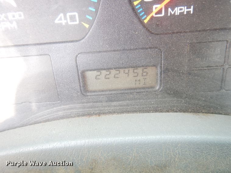 image for item DG0733 2005 International 4300  rollback truck